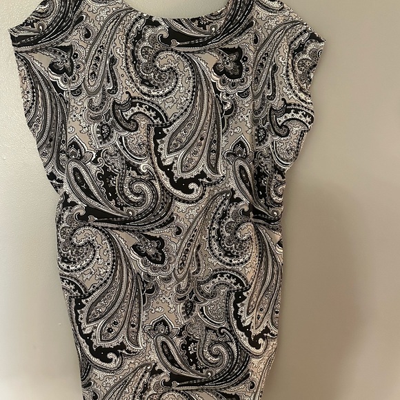 NY&Co Paisley Print Women's Top - Picture 2 of 5
